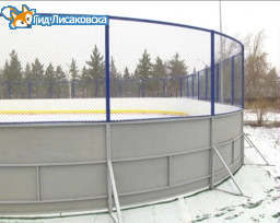 В центре Лисаковска появился хоккейный корт.